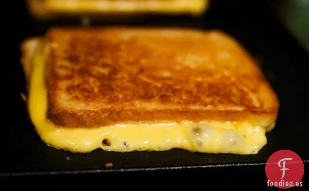 Sándwiches de Queso A La Parrilla Muy Finos