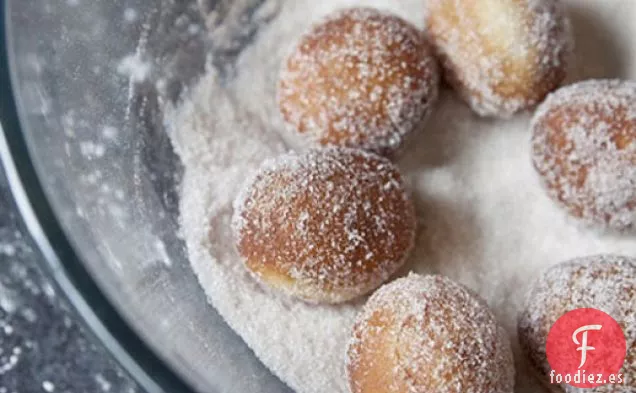 Cocina el Libro: Agujeros de Donut de Suero de Mantequilla con Especias