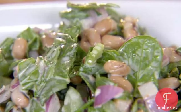 Ensalada de Guisantes de Ojos Negros y Espinacas