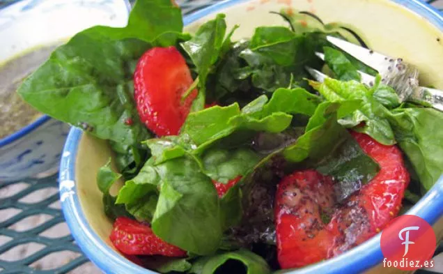 Slinger De Frutas Para Ensalada De Espinacas Y Fresas, Chicago