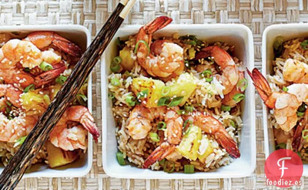 Arroz Frito con Camarones y Piña