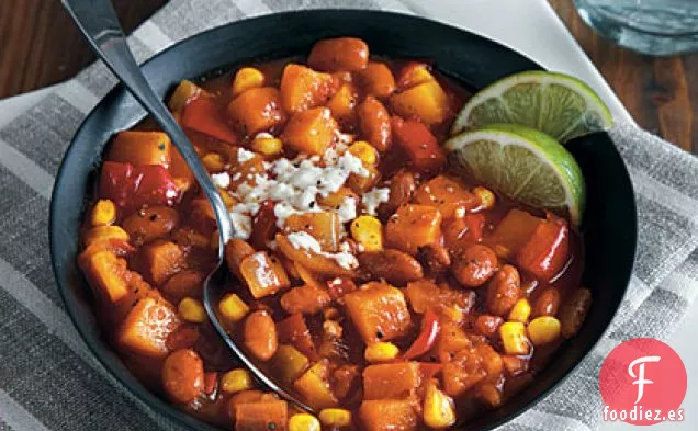 Chile de Frijoles Pintos con Maíz y Calabaza de Invierno