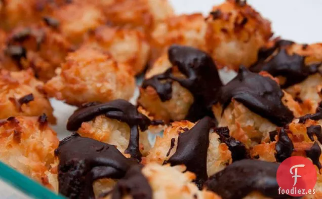 Macarrones de Coco con Caramelo Salado