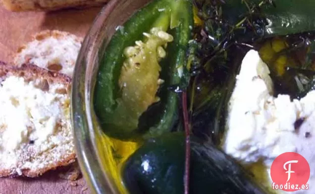 Queso Feta Marinado con Jalapeños