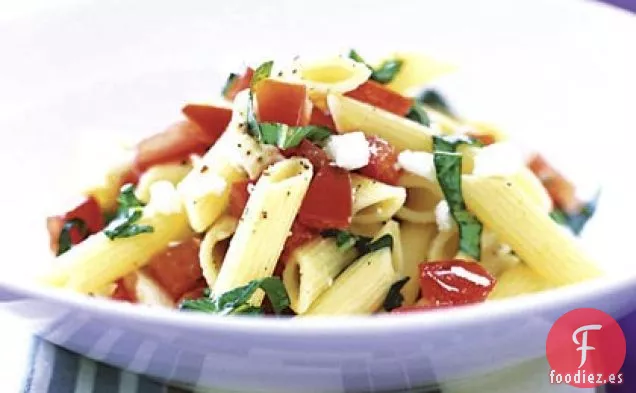 Pasta con Albahaca, Tomates y queso Feta