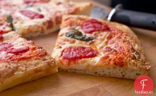 Pizza Cuadrada de Estilo Siciliano Fácil Sin Rollo y Sin estiramiento en Casa