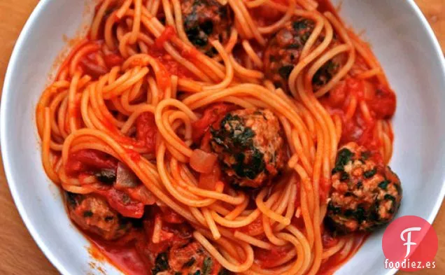 Cena Esta Noche: Sriracha Marinara con Albóndigas