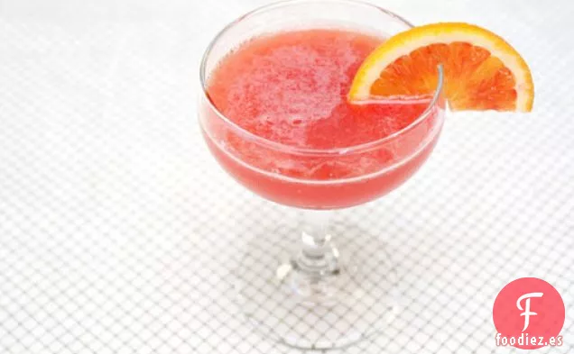 Beber en Temporada: Cóctel de Naranja Sanguina con Especias y Pinchos