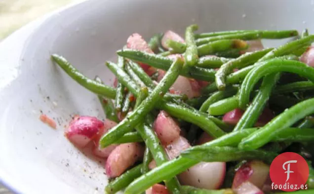Cena de esta noche: Saludable y Deliciosa Ensalada de Frijoles Verdes y Rábanos