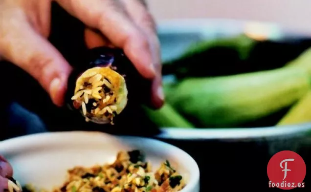 Cocina el Libro: Berenjenas Rellenas y Calabacín en Salsa de Granada
