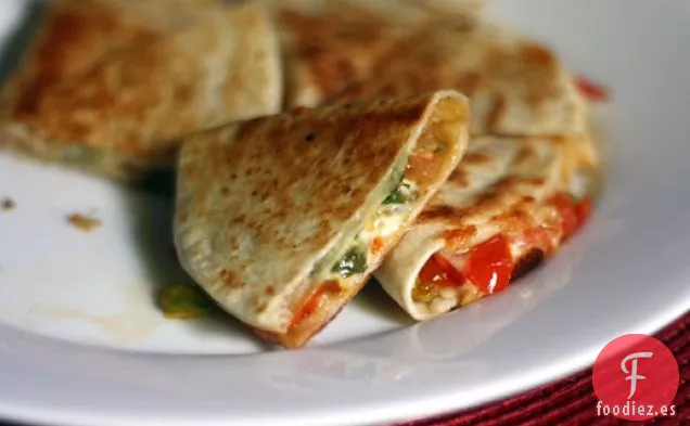 Quesadillas de Flor de Calabaza con Tocino y Tomates