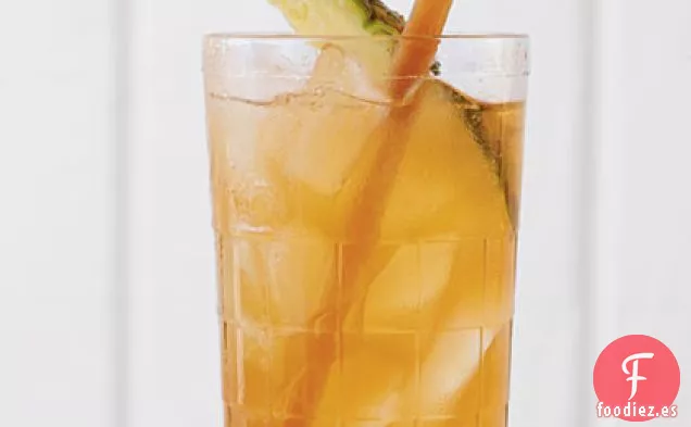 Té Dulce de Limonada con Pinchos