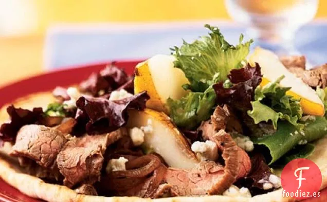 Sándwiches Abiertos de Carne, Pera y Gorgonzola
