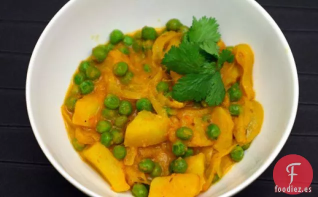 Curry de Patata y guisantes (Aloo Matar)