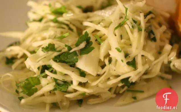 Ensalada de Repollo y Perejil Tan Buena como la Col Rizada