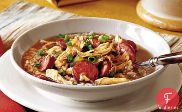 Gumbo de pollo y salchicha