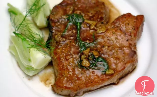 Chuletas de Cerdo de Mario Batali con Semillas de Hinojo y Vino Blanco