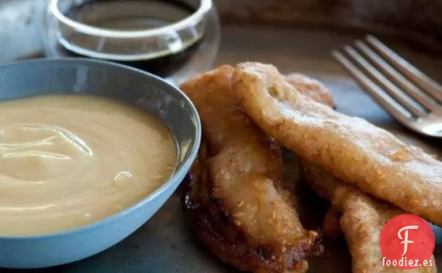 Buñuelos de Plátano con Costra de Sésamo de Susan Feniger con Mermelada de Kaya de Coco