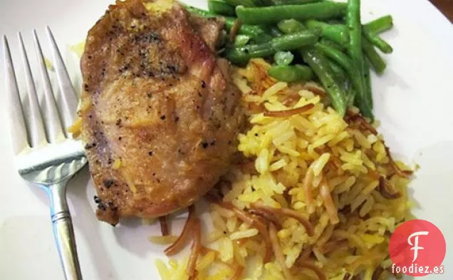 Pollo en Sartén con Arroz A Roni Casero y Judías Verdes