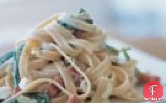 Fettuccine De Trigo Integral Con Acelgas