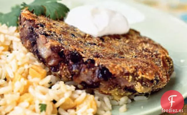 Empanadas Cubanas de Frijoles Negros con Arroz de Piña