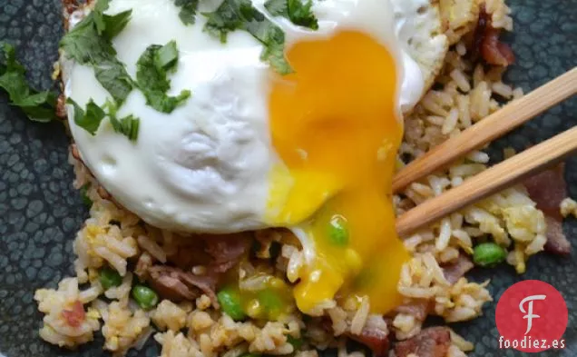 Arroz Frito con Huevo y Tocino