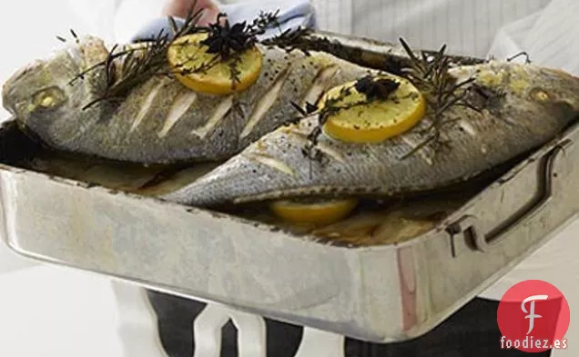 Besugo Negro Al Horno Relleno De Hierbas