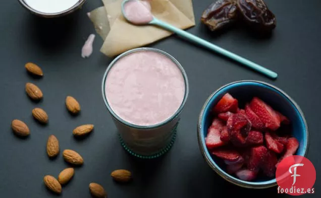 Batido Vegano de Tarta de Fresa