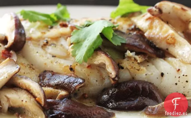 Pescado a la Sartén con Setas Shiitake