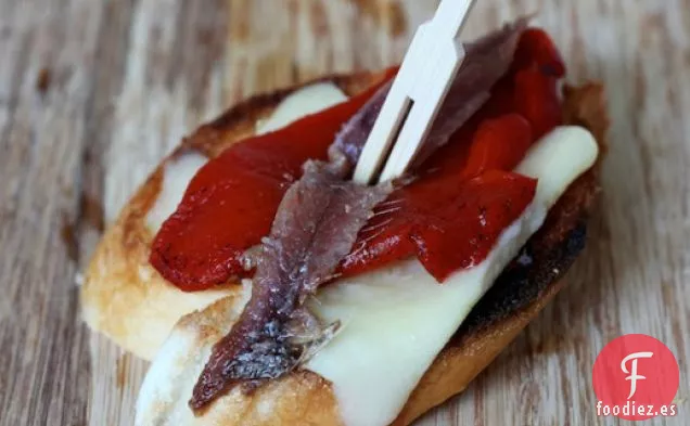 Pintxos de Anchoa, Pimiento Rojo y Manchego