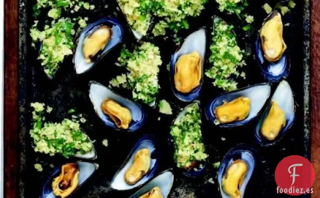 Mejillones de Rachel Allen con Ajo y Migas de Pan