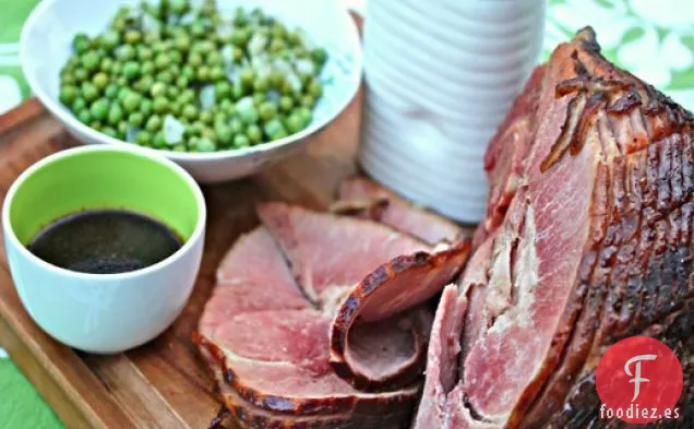 Jamón Glaseado Balsámico Con Albahaca Guisantes Ingleses
