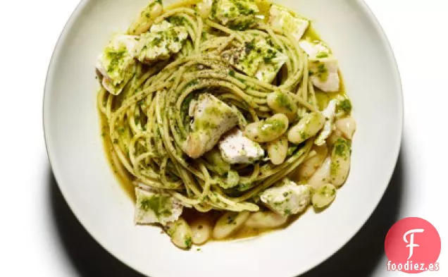 Pasta de Trigo Integral con Col Rizada y Pollo Asado