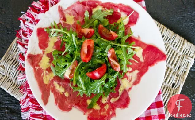 Carpaccio de Ternera Fácil con Rúcula