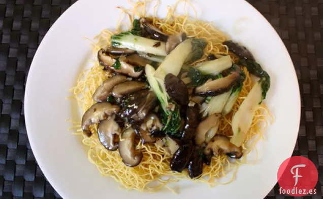 Cena de Esta Noche: Fideos Fritos al Estilo de Hong Kong