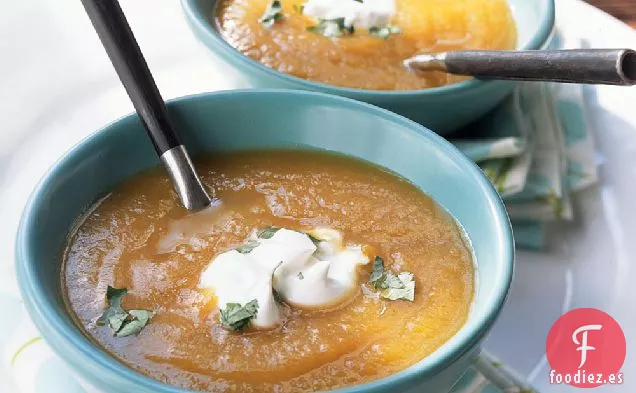 Sopa de Calabaza al Curry y Manzana