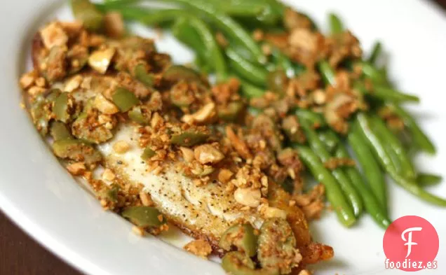 Tilapia con Almendras Tostadas y Aceitunas Verdes