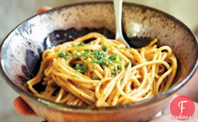 Pasta Voladora de Erizos de Mar con Huevas de Pescado y Cebollino de ' The Catch