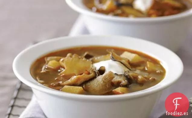 Sopa de Champiñones y Patatas con Pimentón Ahumado