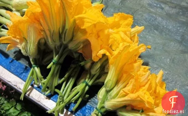 Francés en un instante: Tagliatelle con Pistou de Flor de Calabacín