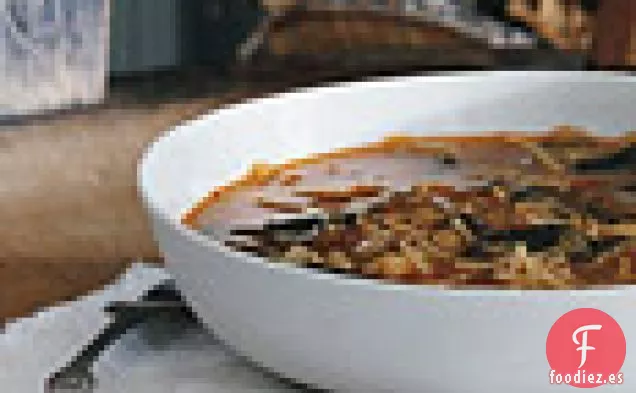 Sopa Tunecina Con Acelgas Y Fideos De Huevo