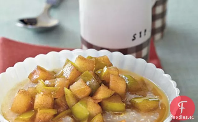 Cereal de Quinua Caliente con Manzanas de Jarabe de Arce