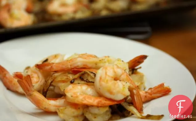 Coma por Ocho dólares: Camarones al Limón con Cebollas Asadas a Mostaza y Hierbas