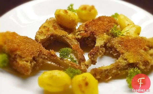 Crujientes Chuletas de Cabra Cocidas A Fuego Lento Al Estilo Indio