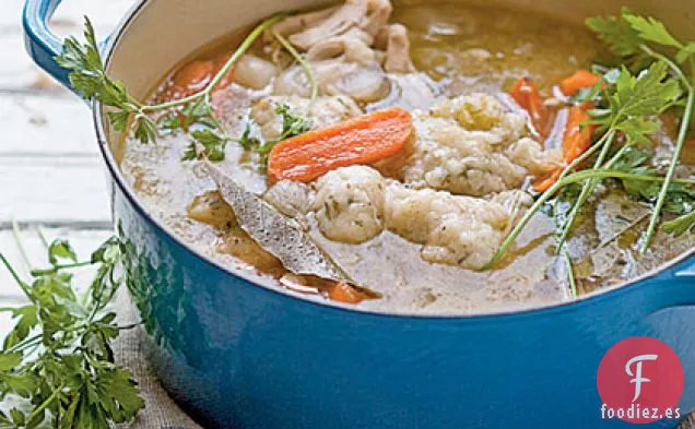 Sopa de Pollo y Verduras con Albóndigas de Hierbas