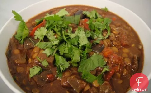 Cocinar el Libro: Mole de Ají de Lentejas y Berenjenas