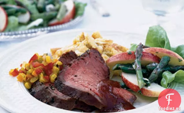 Carne de Res a la Parrilla de Nogal con Salsa Henry Bain
