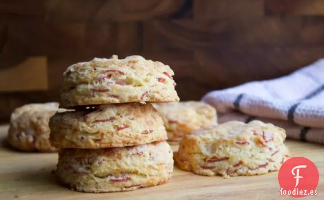 Galletas de Jamón y Queso Cheddar