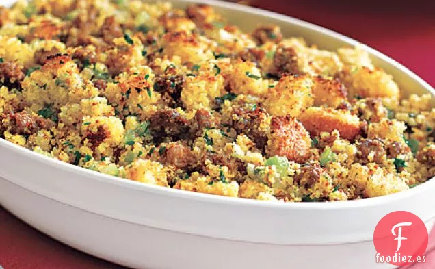 Relleno de Pan de Maíz y Salchichas