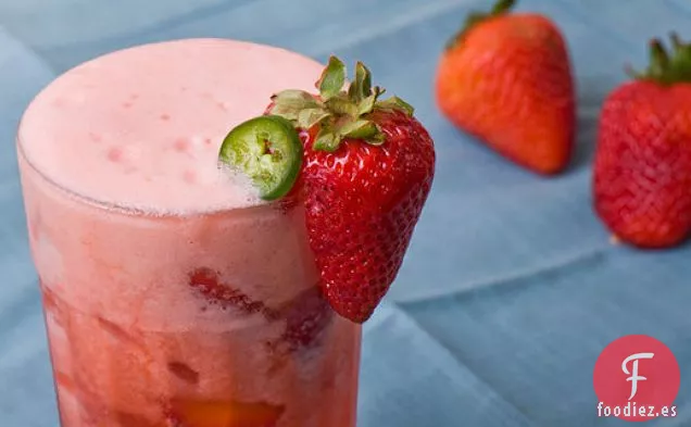 Limonada Picante de Jalapeño y Fresa